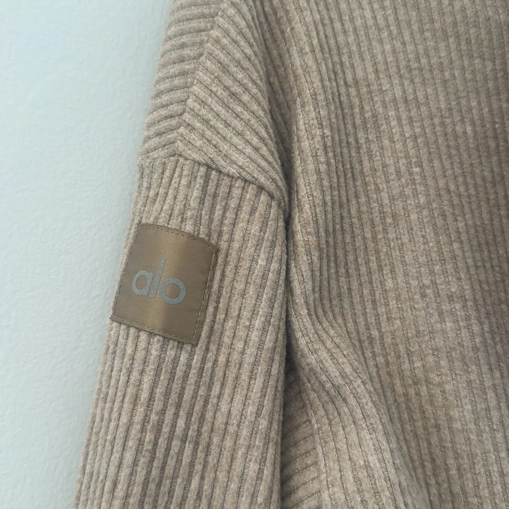 ALO Muse Hoodie in Tan Gravel Heather Size XS